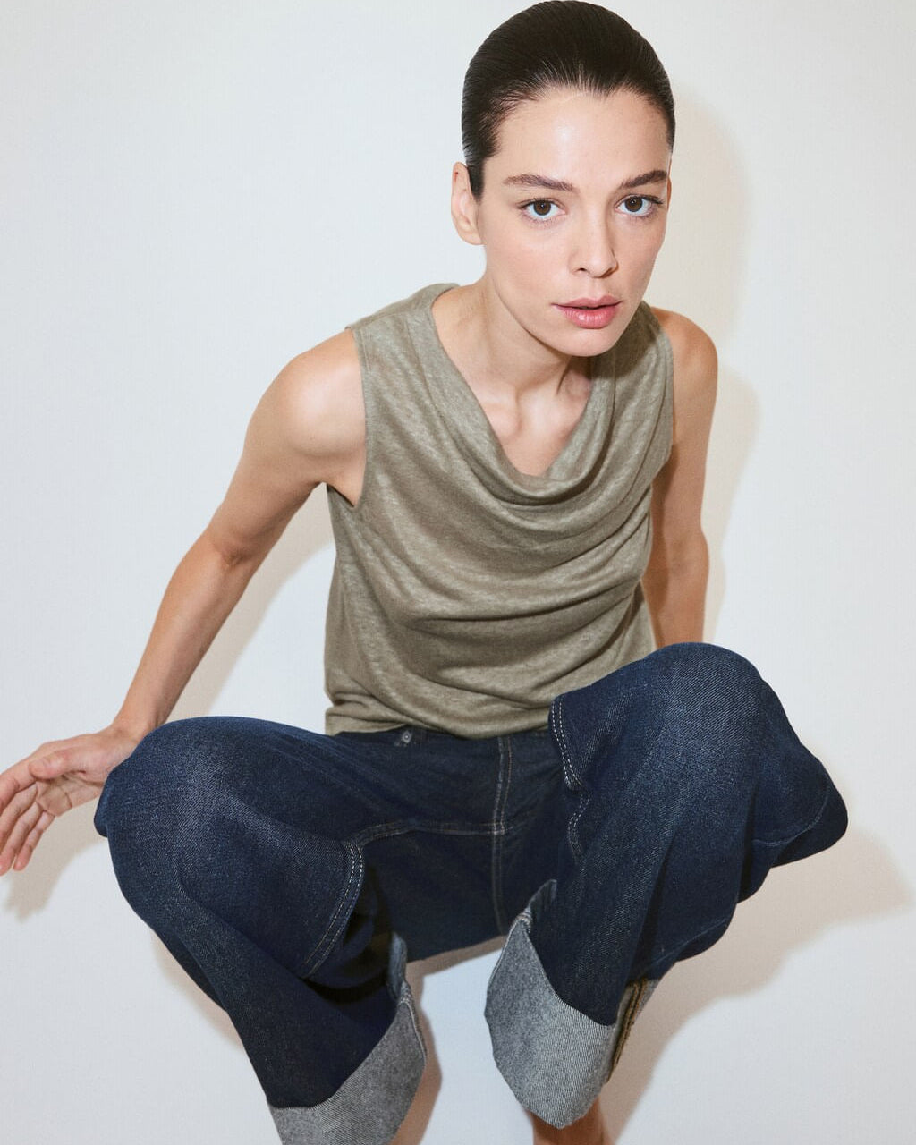 Color-Khaki