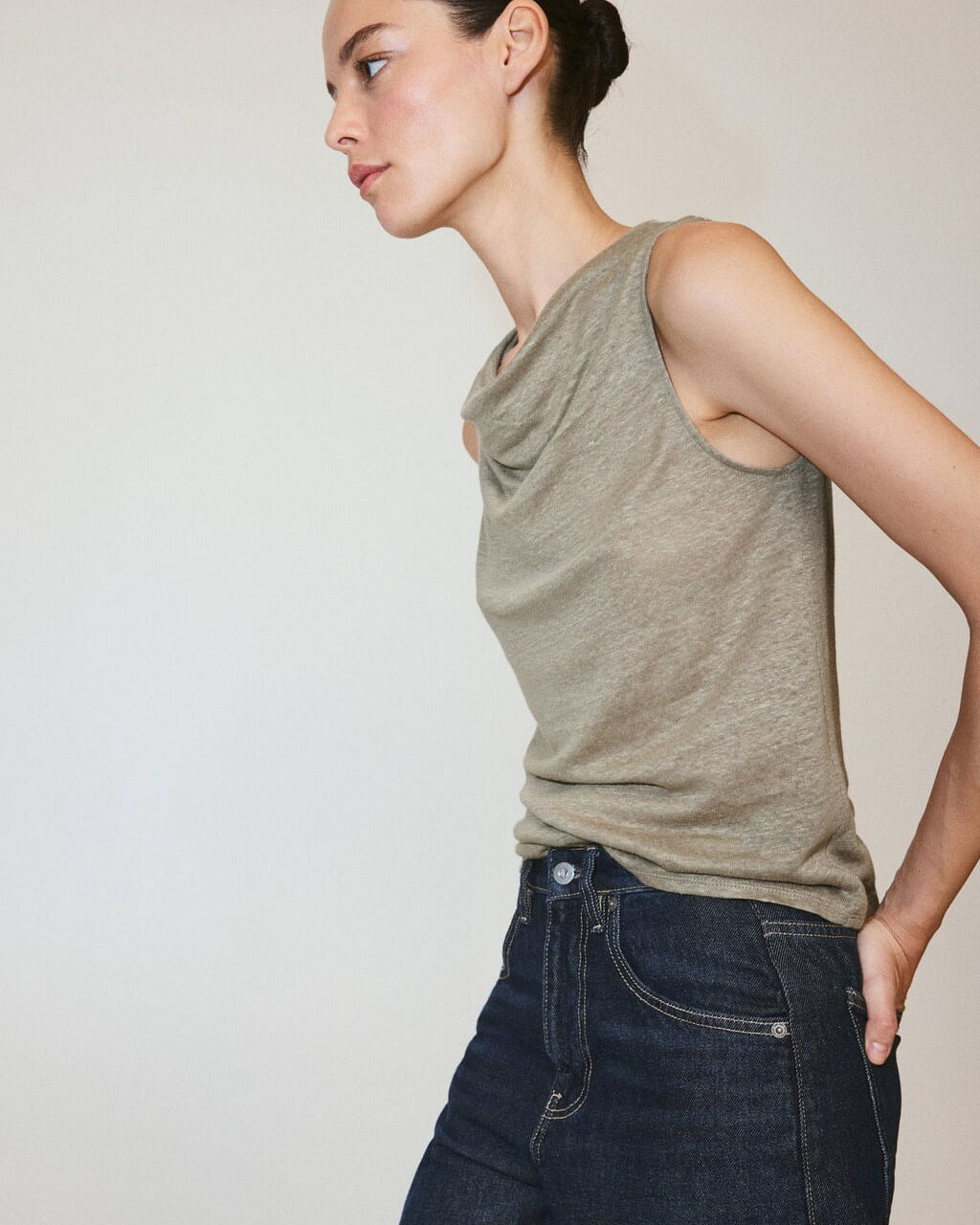 Color-Khaki