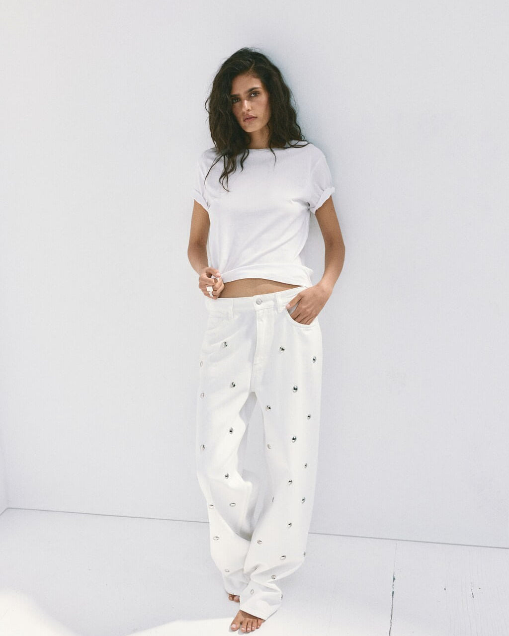 Color-Off white