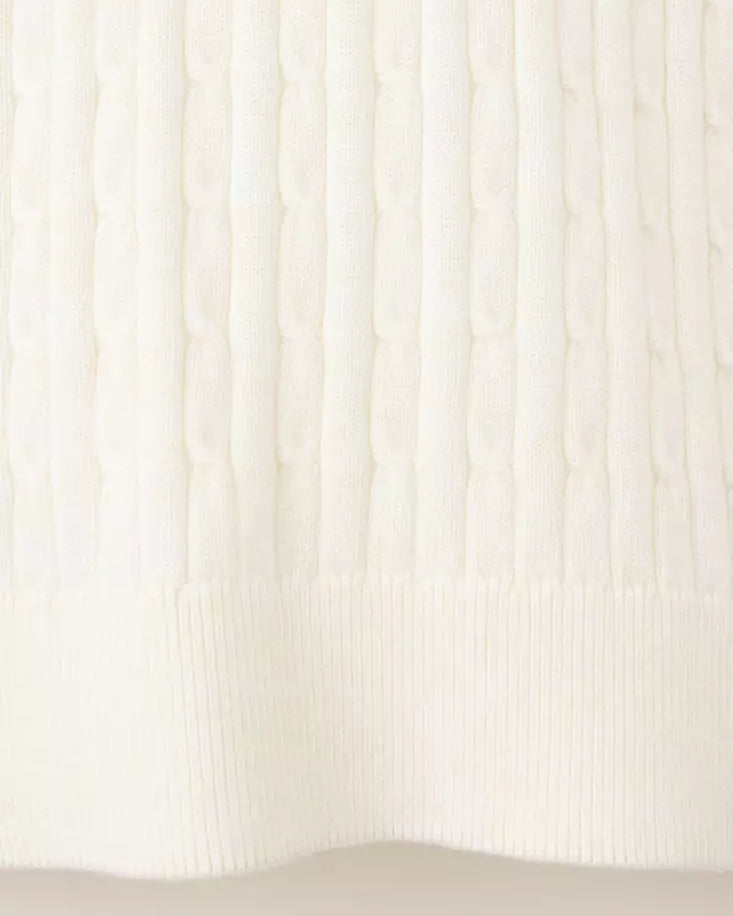 Color-Off white
