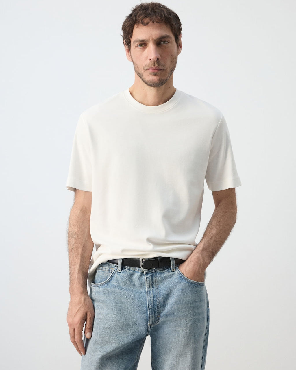 Color-Off white