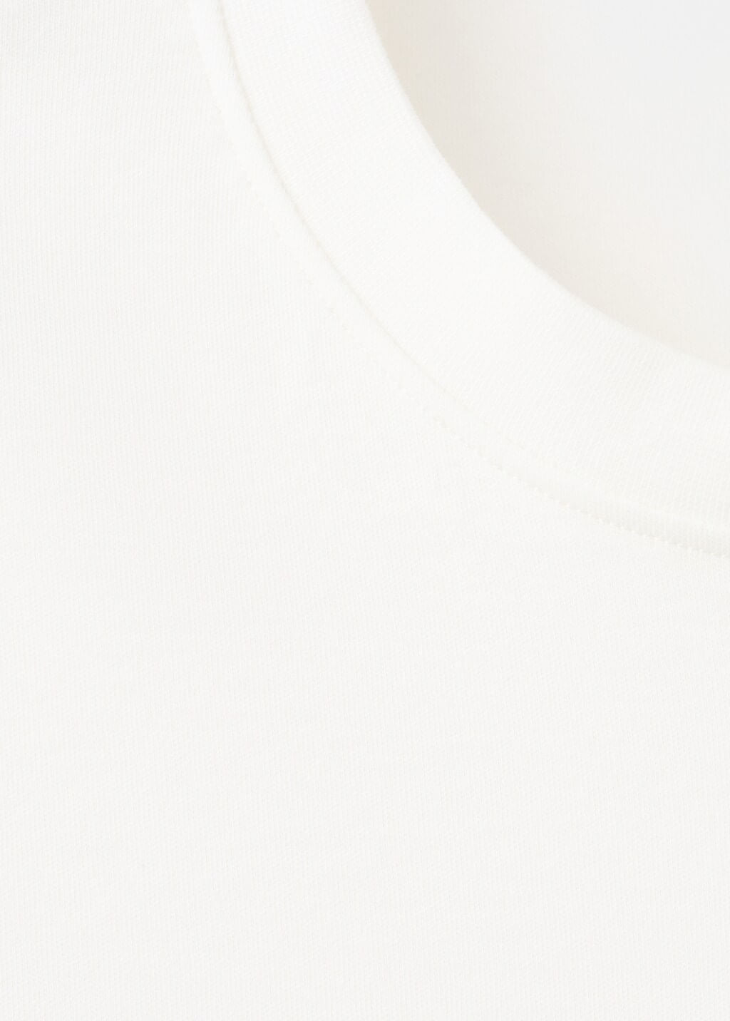 Color-Off white