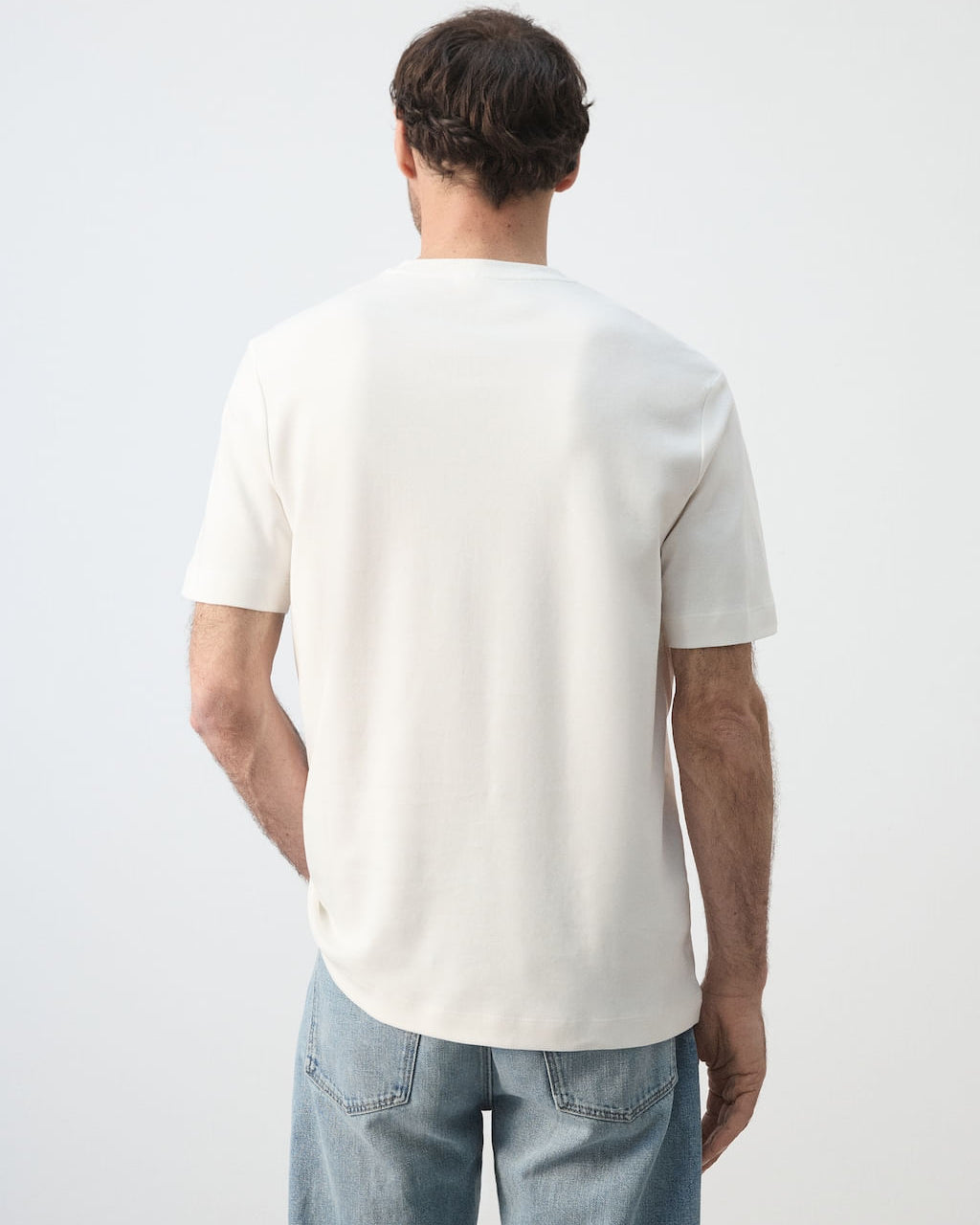 Color-Off white