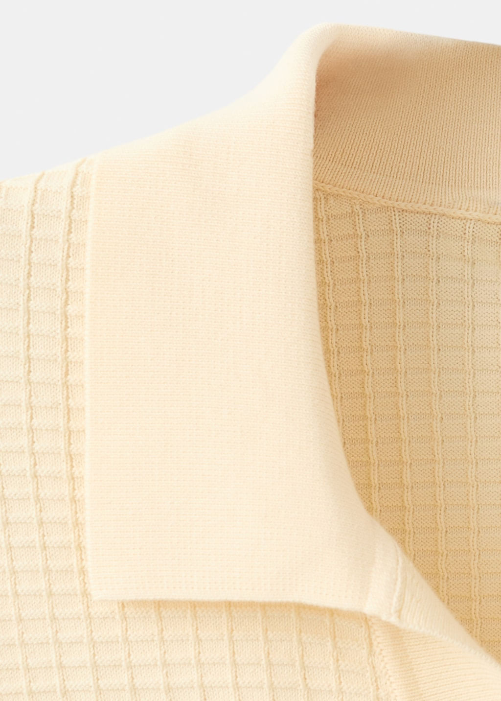 Color-Amarillo pastel
