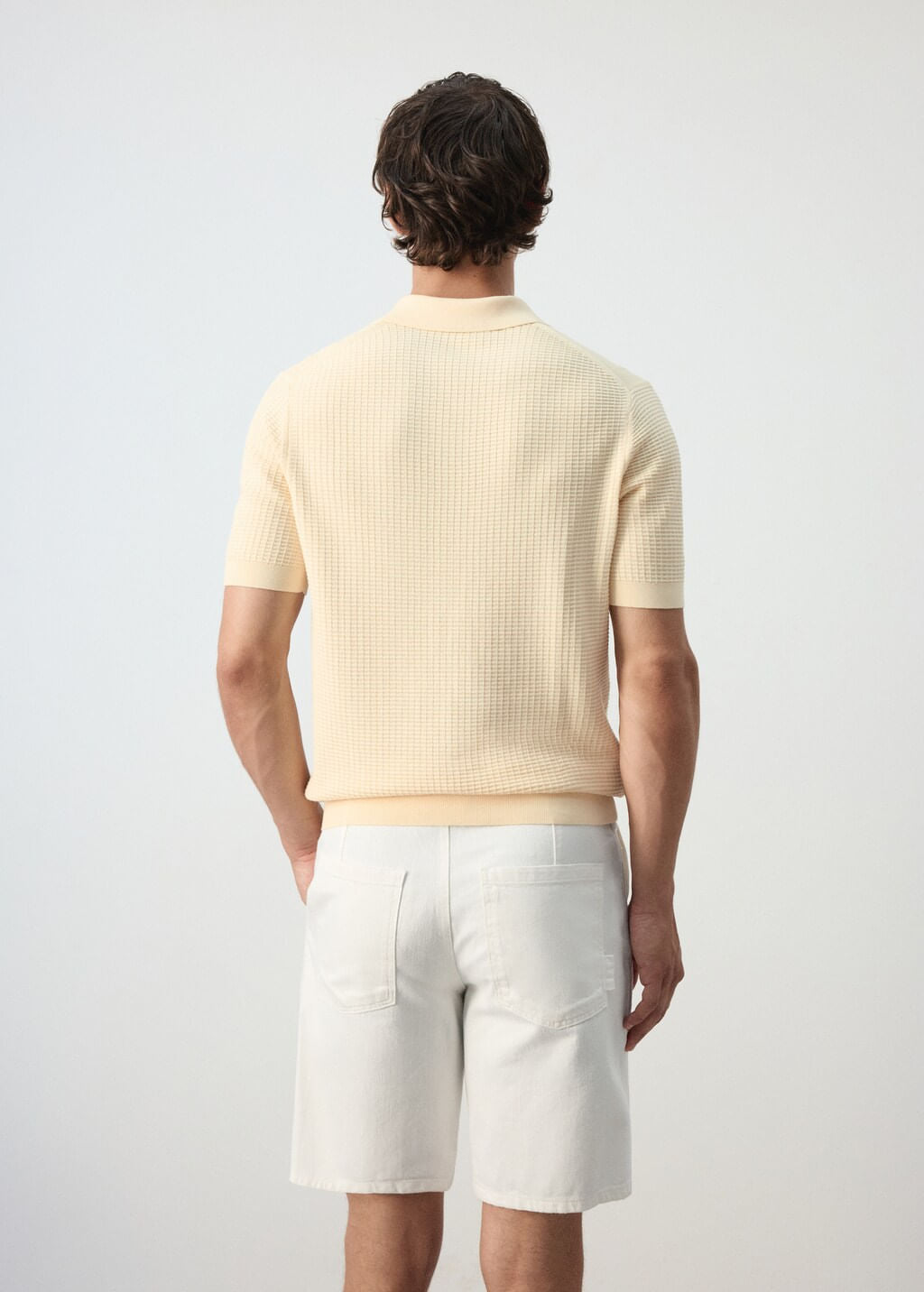 Color-Amarillo pastel