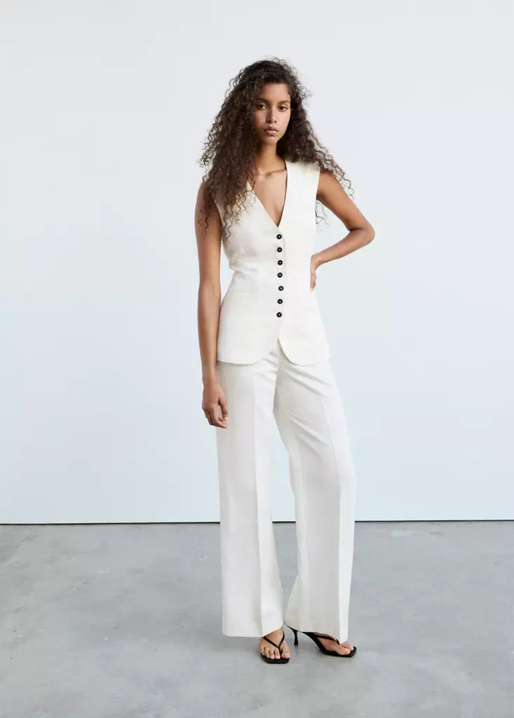 Color-Off white