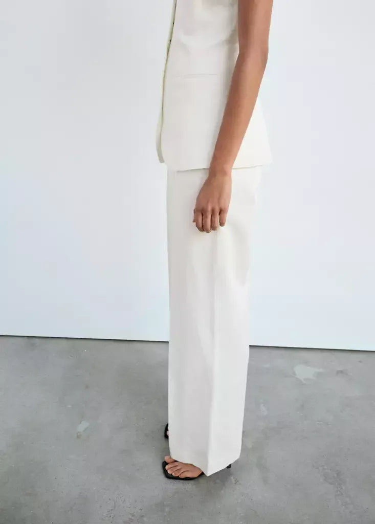 Color-Off white