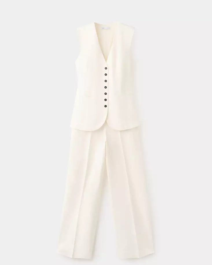 Color-Off white