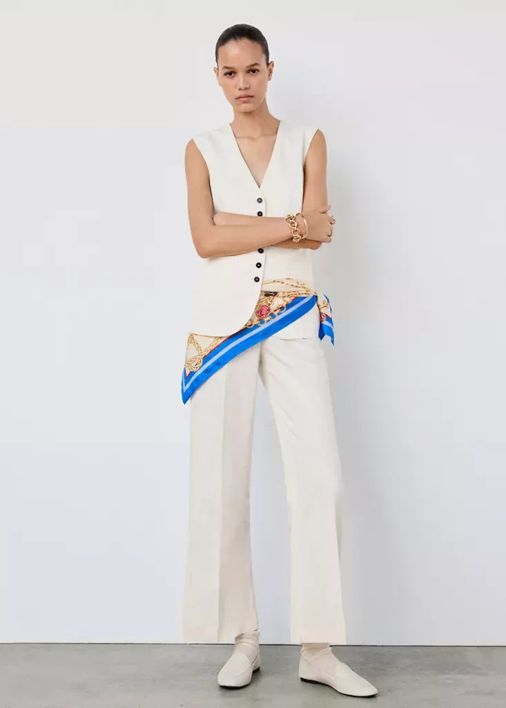 Color-Off white
