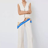 Color-Off white