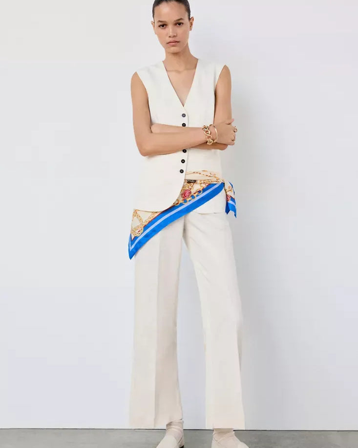 Color-Off white