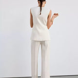 Color-Off white