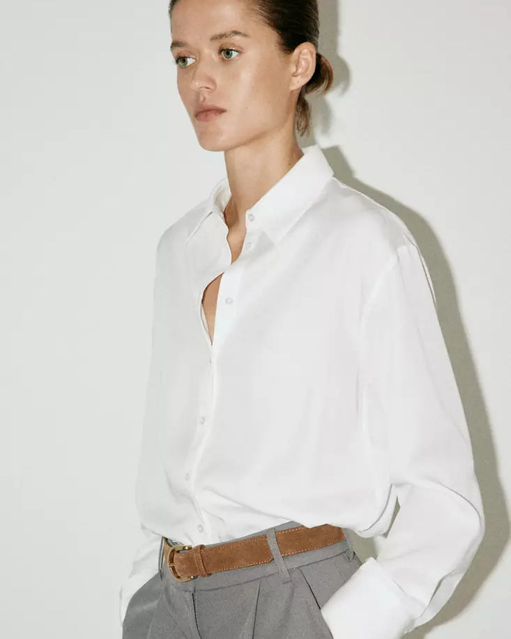 Color-Off white