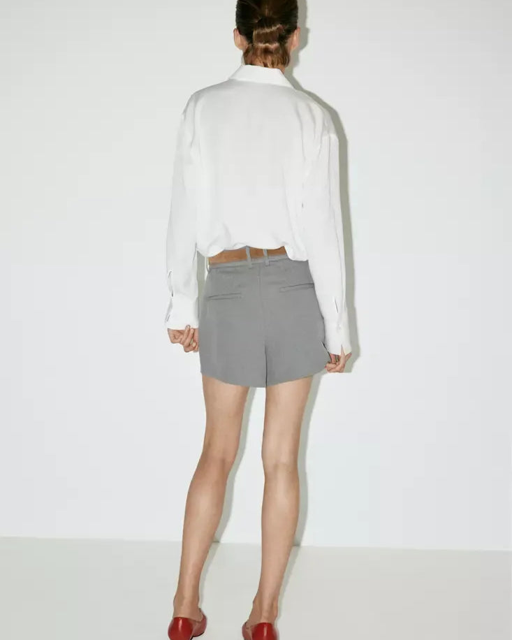 Color-Off white