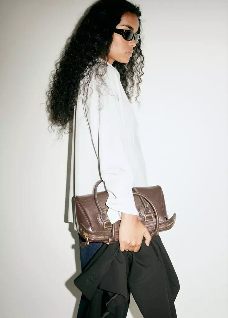 Color-Off white
