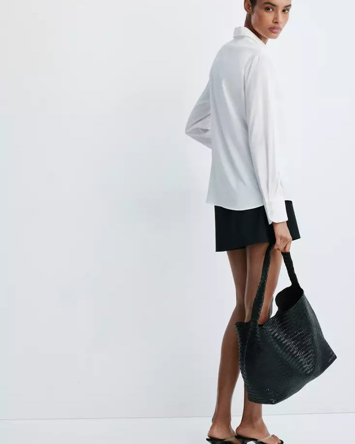 Color-Off white