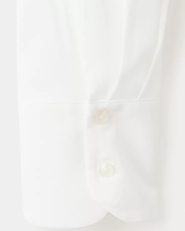 Color-Off white