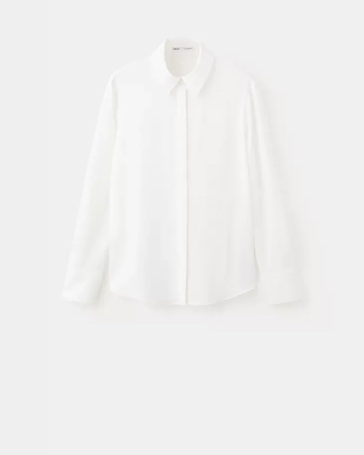 Color-Off white