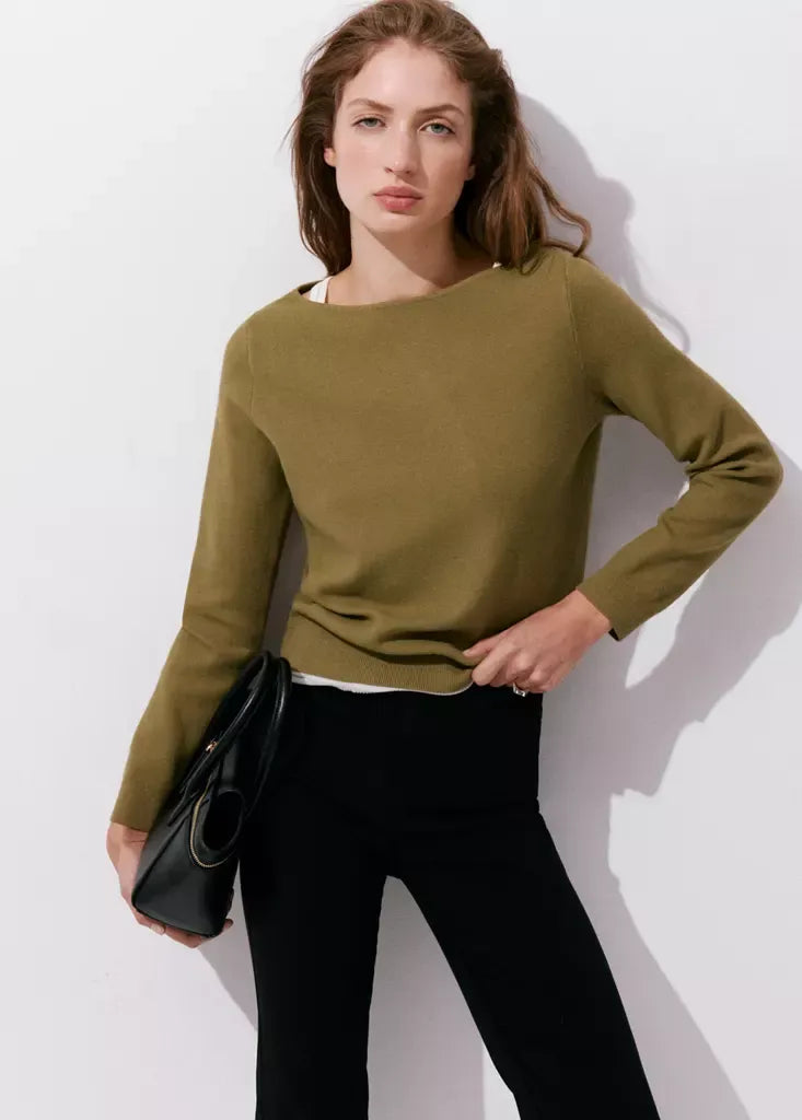 Color-Khaki