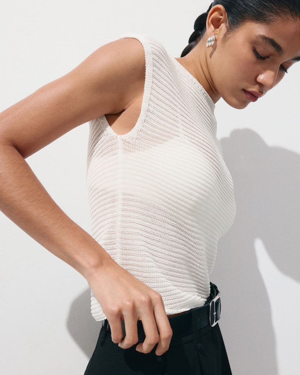 Color-Off white