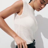 Color-Off white