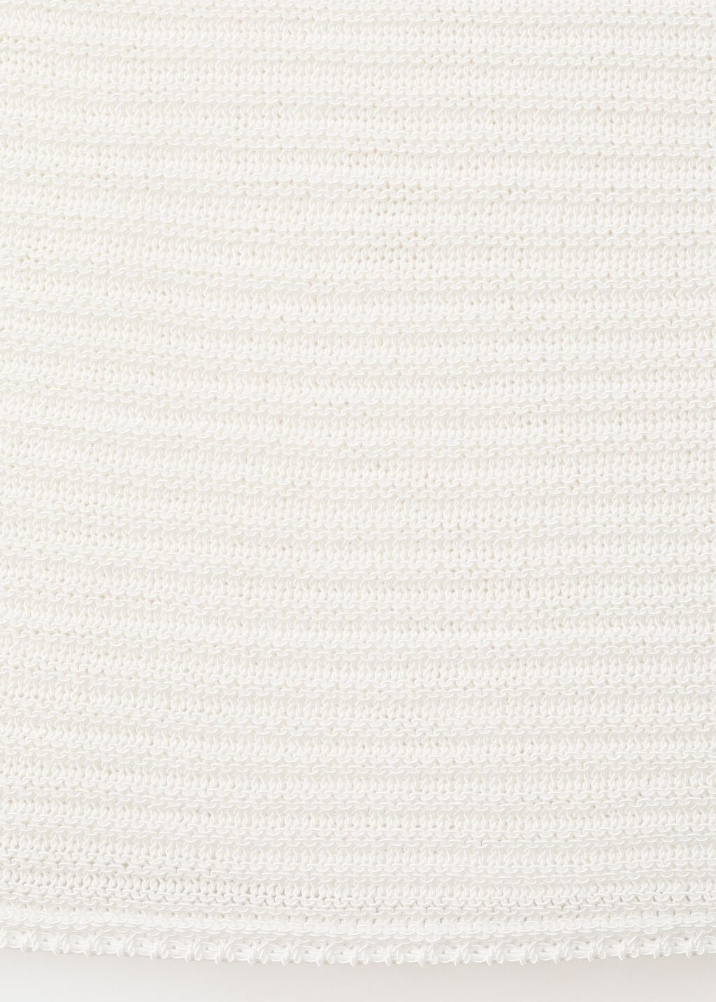 Color-Off white