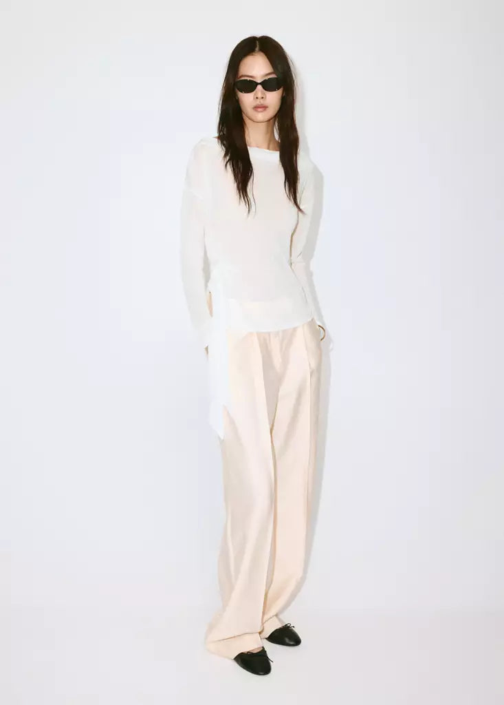 Color-Off white