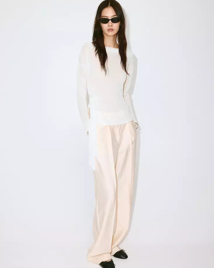 Color-Off white