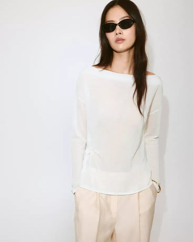 Color-Off white