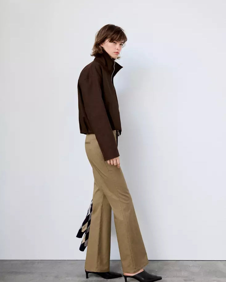 Color-Khaki
