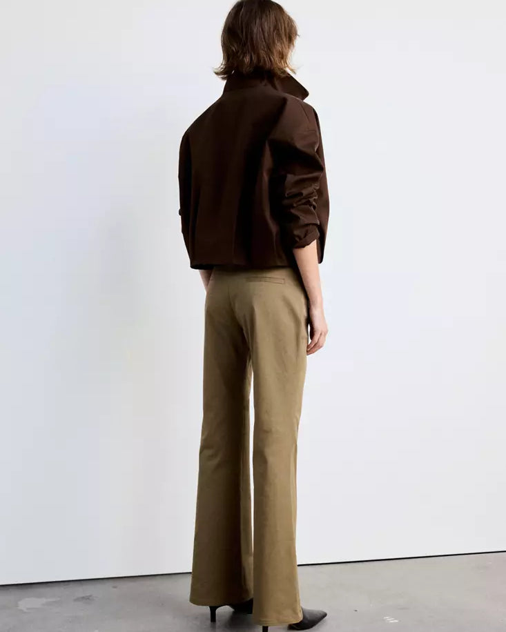 Color-Khaki
