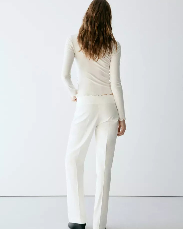 Color-Off white