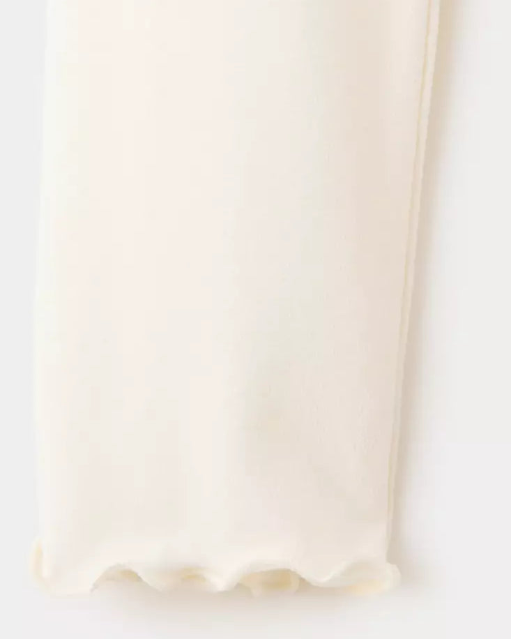 Color-Off white