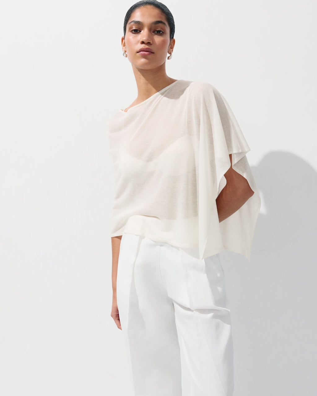 Color-Off white