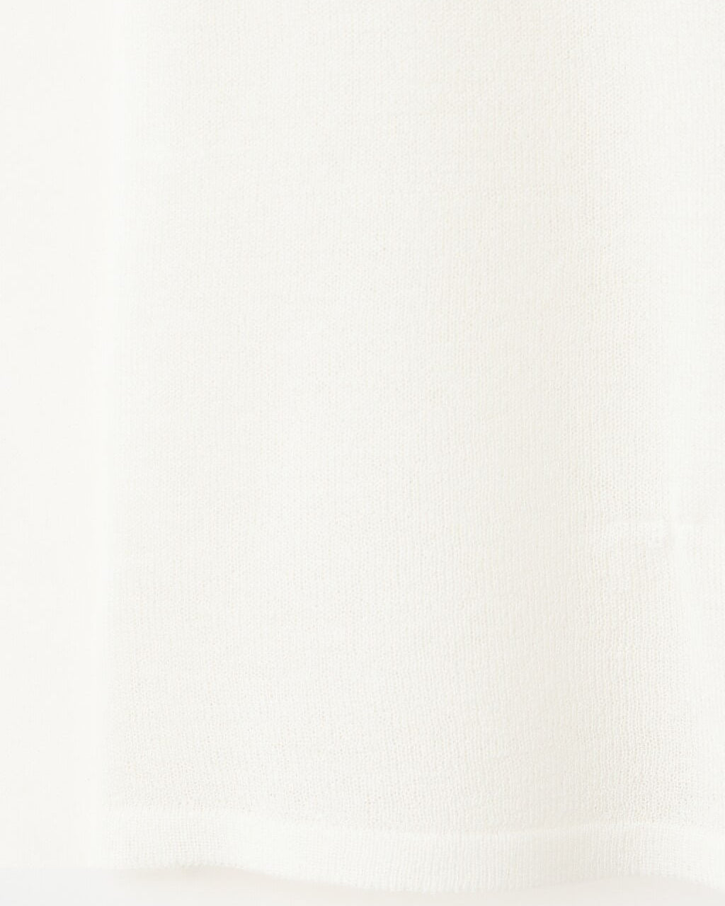 Color-Off white