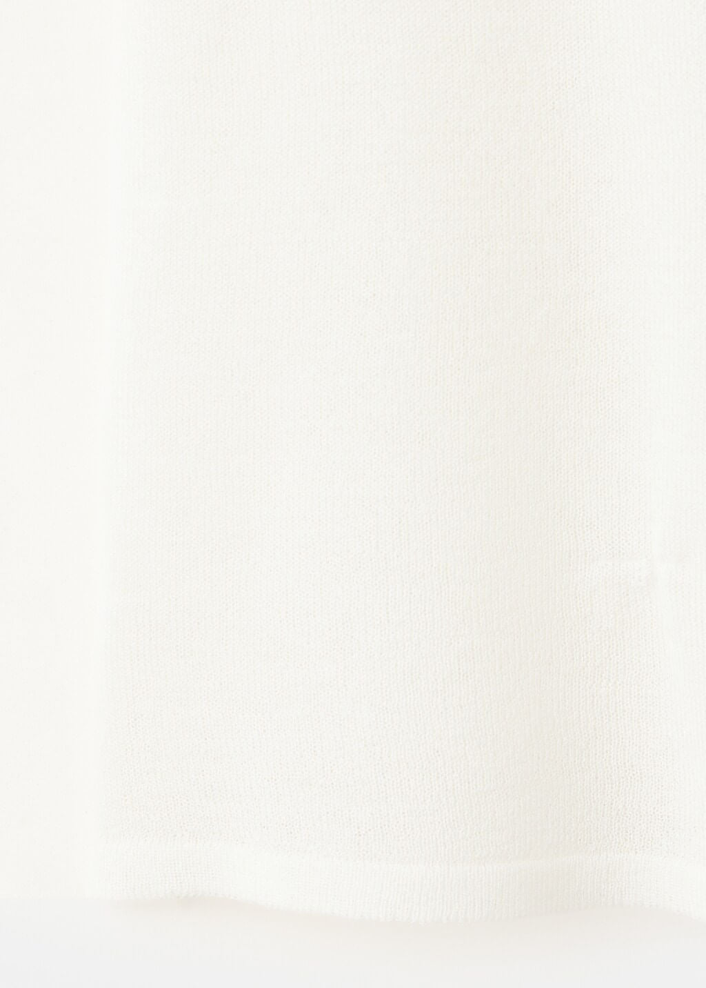 Color-Off white