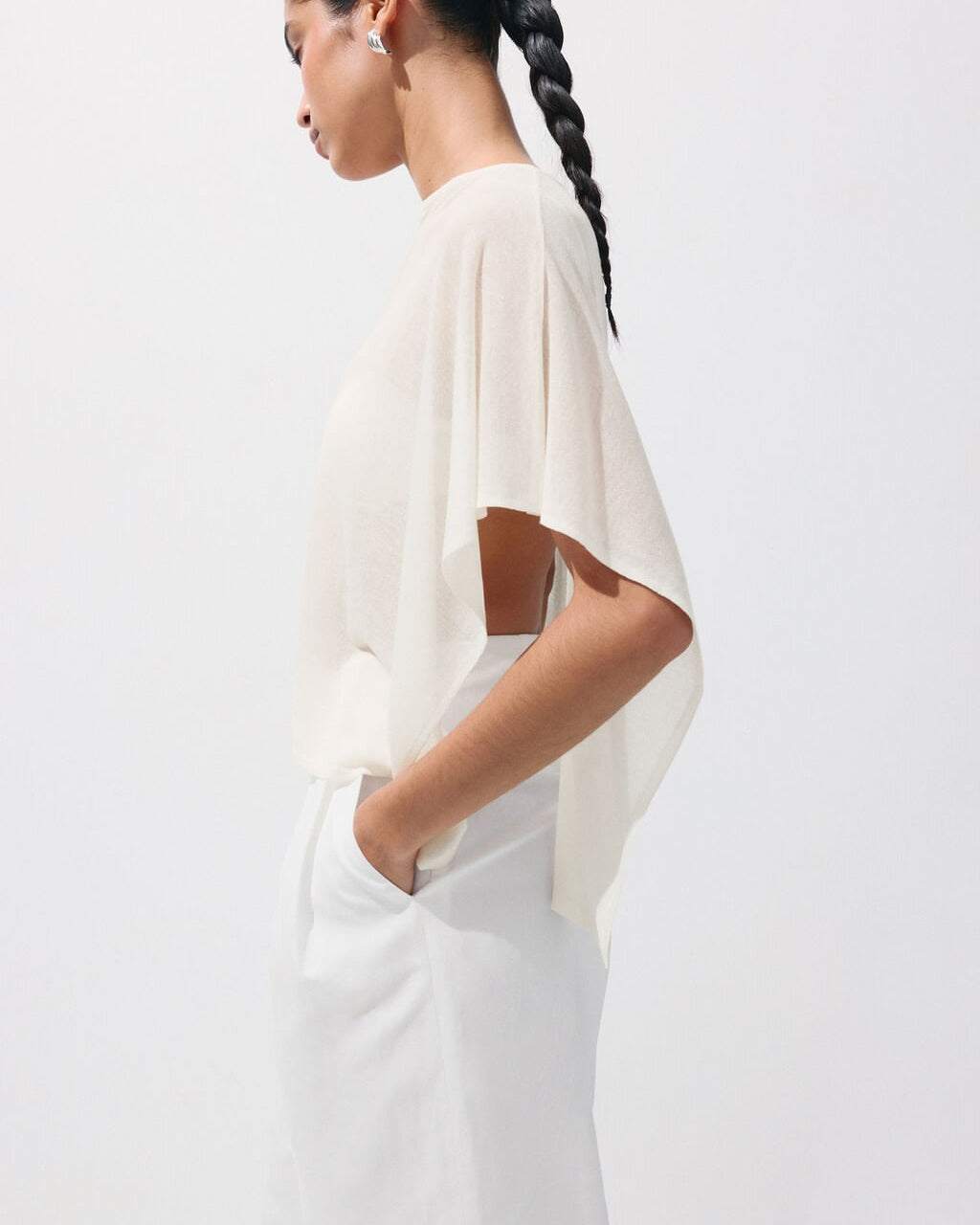 Color-Off white