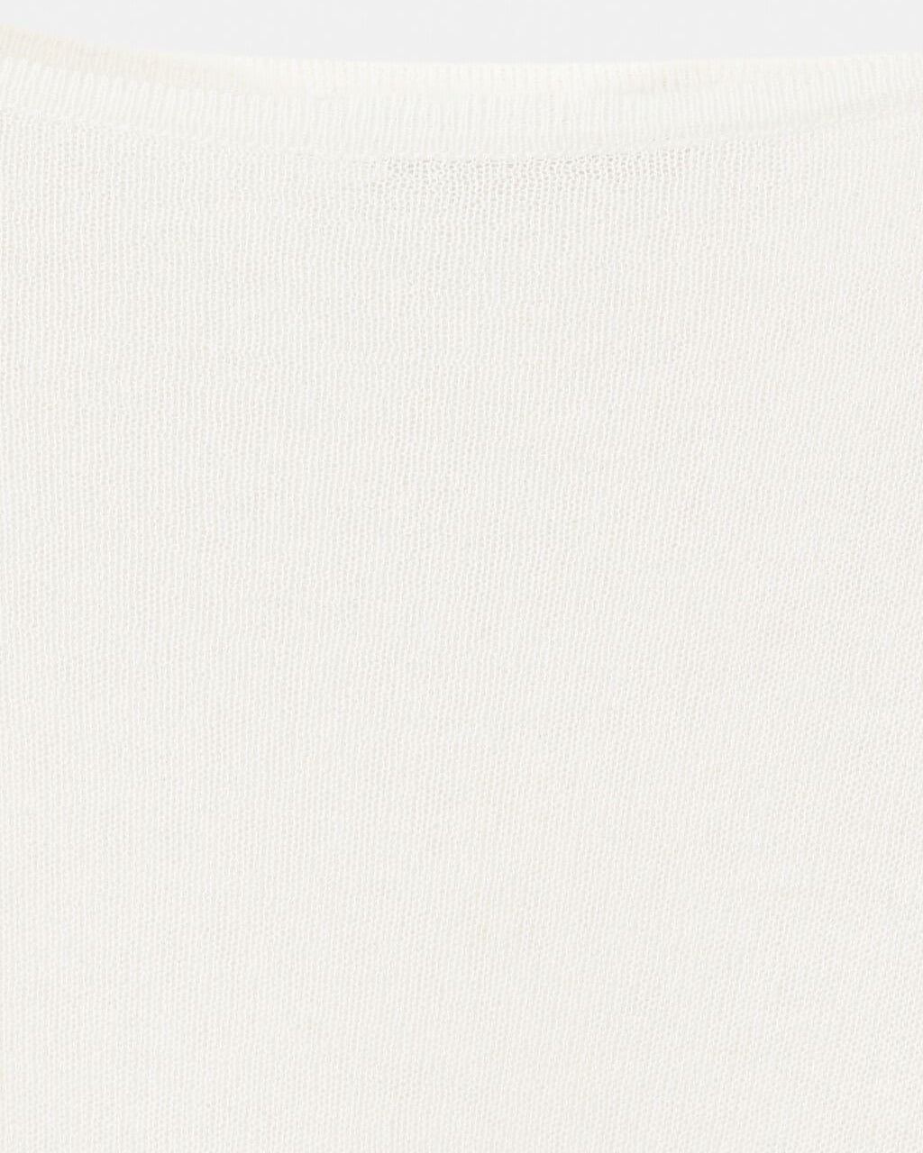 Color-Off white