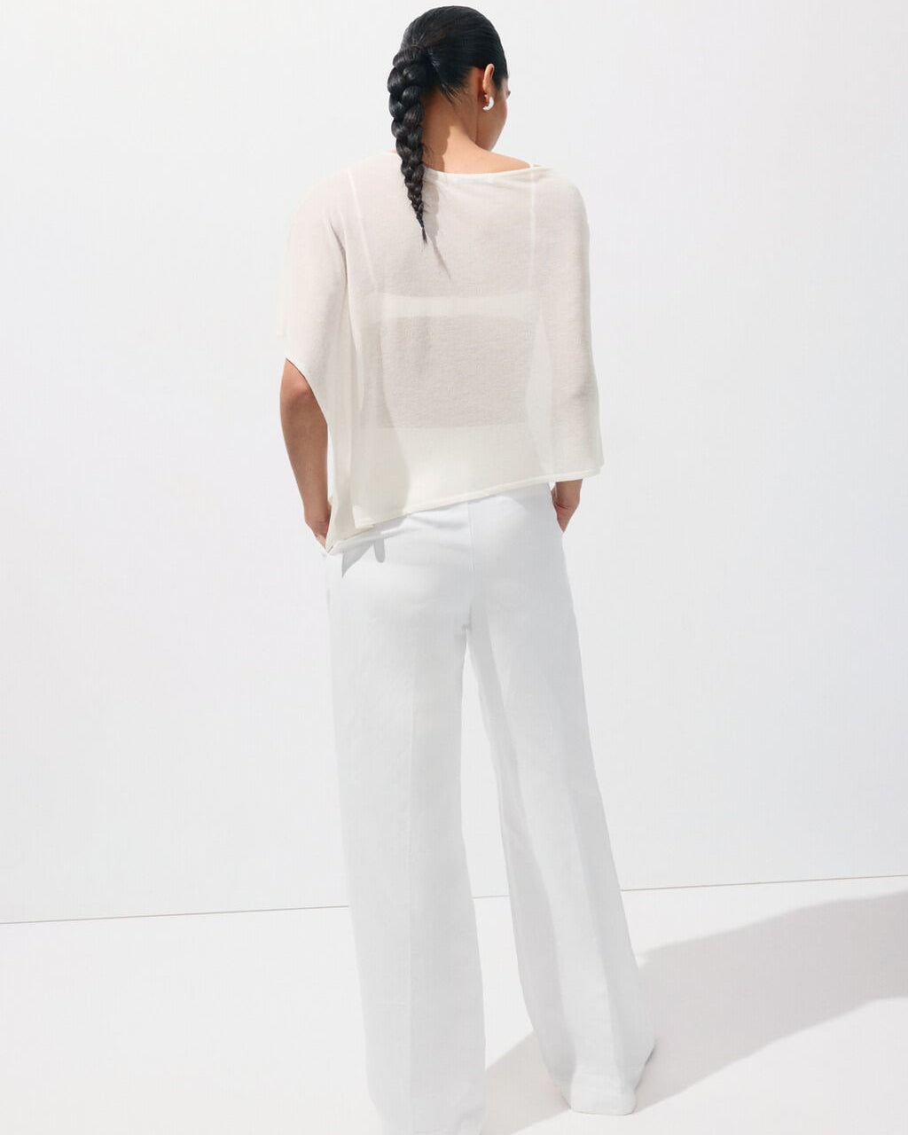 Color-Off white