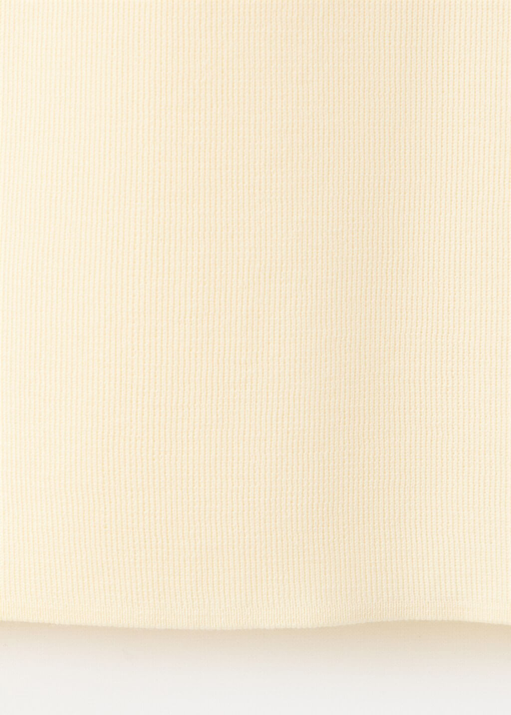 Color-Amarillo pastel