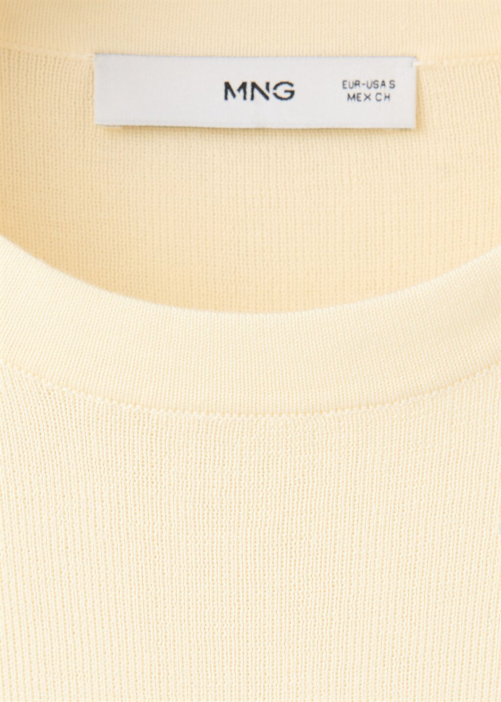 Color-Amarillo pastel