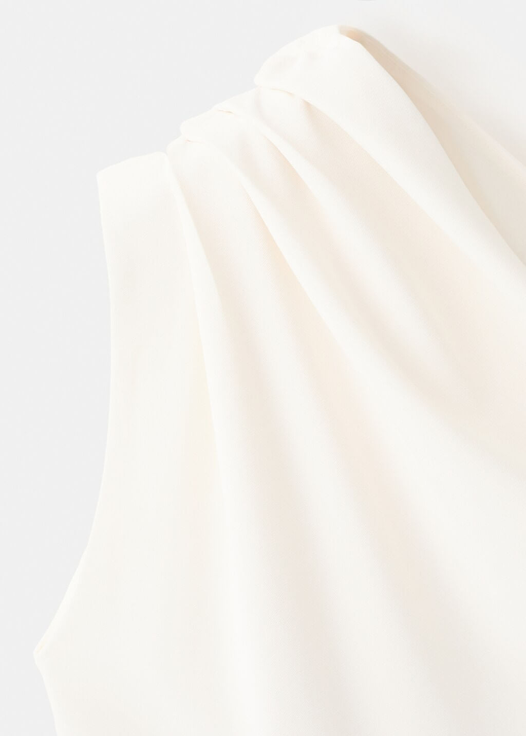 Color-Off white
