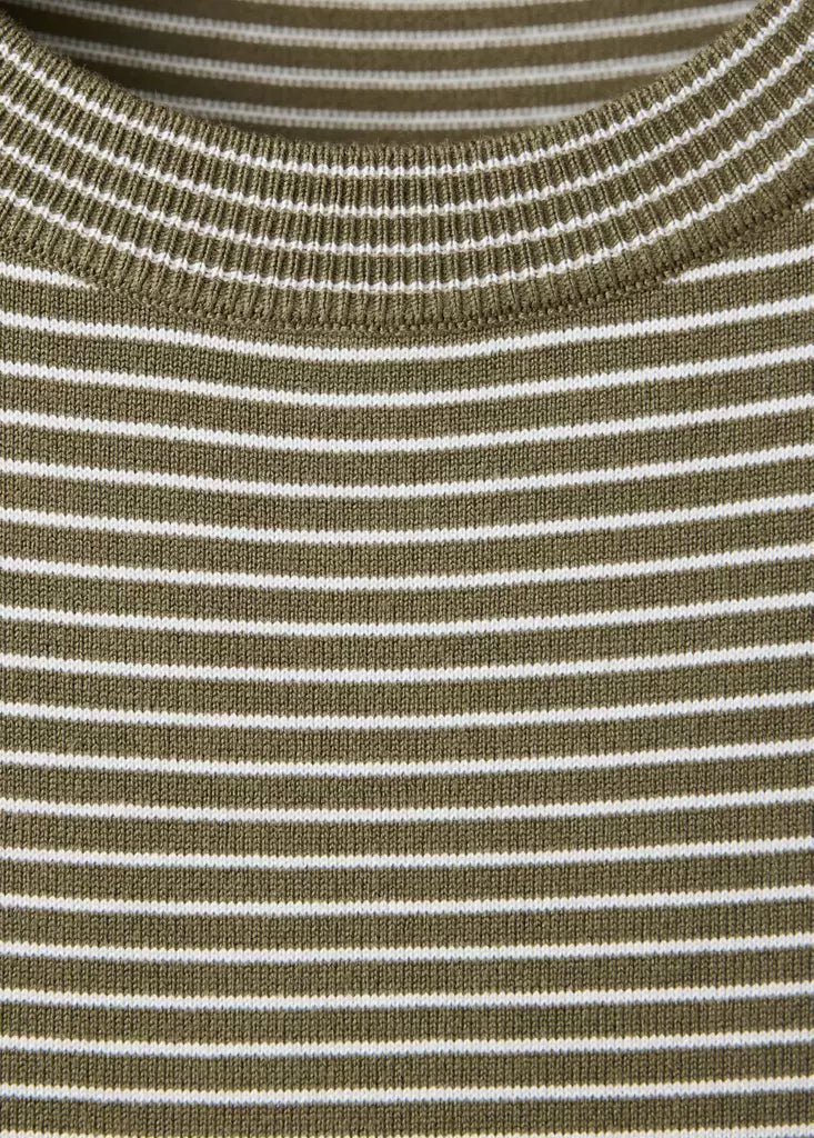 Color-Khaki