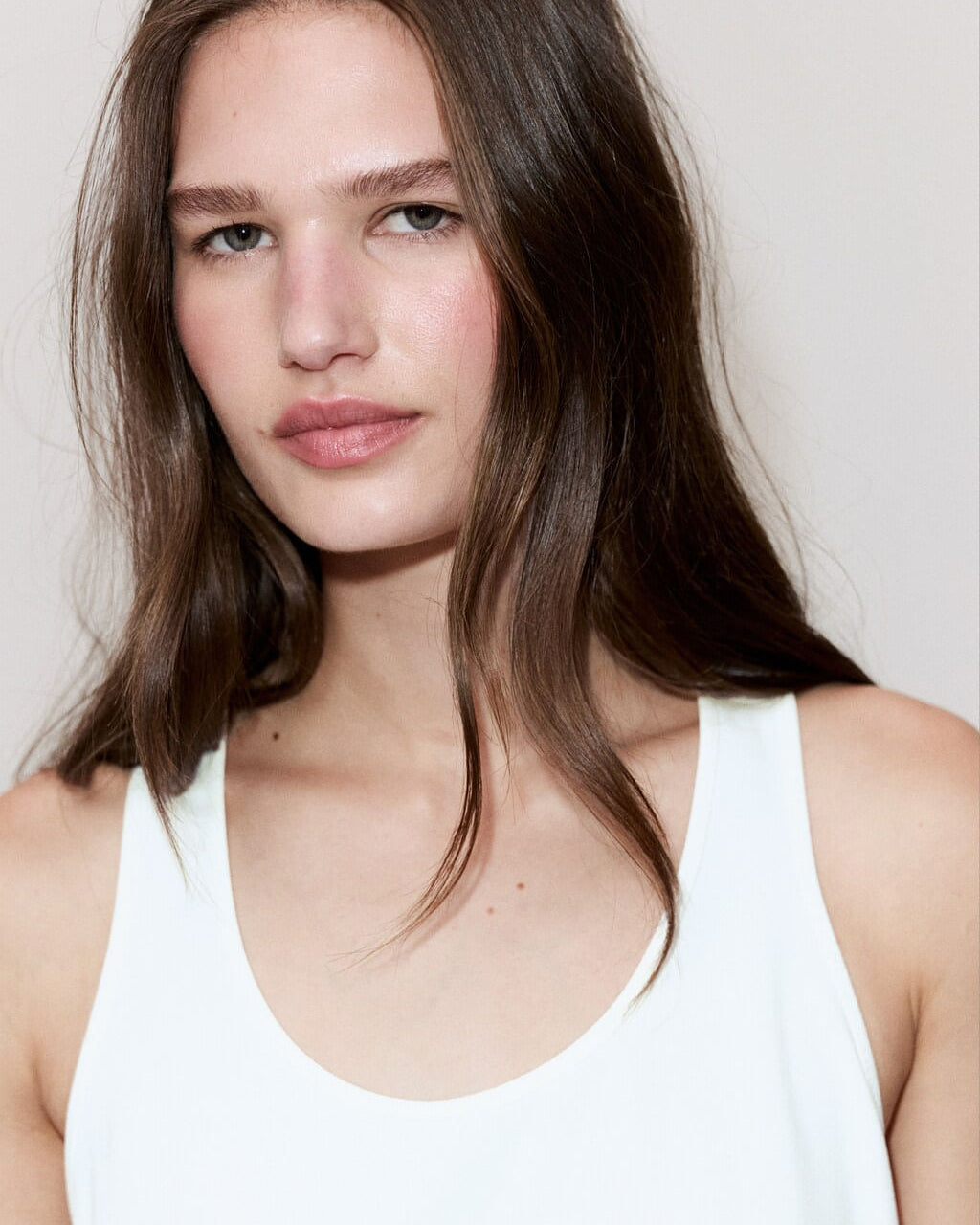 Color-Off white