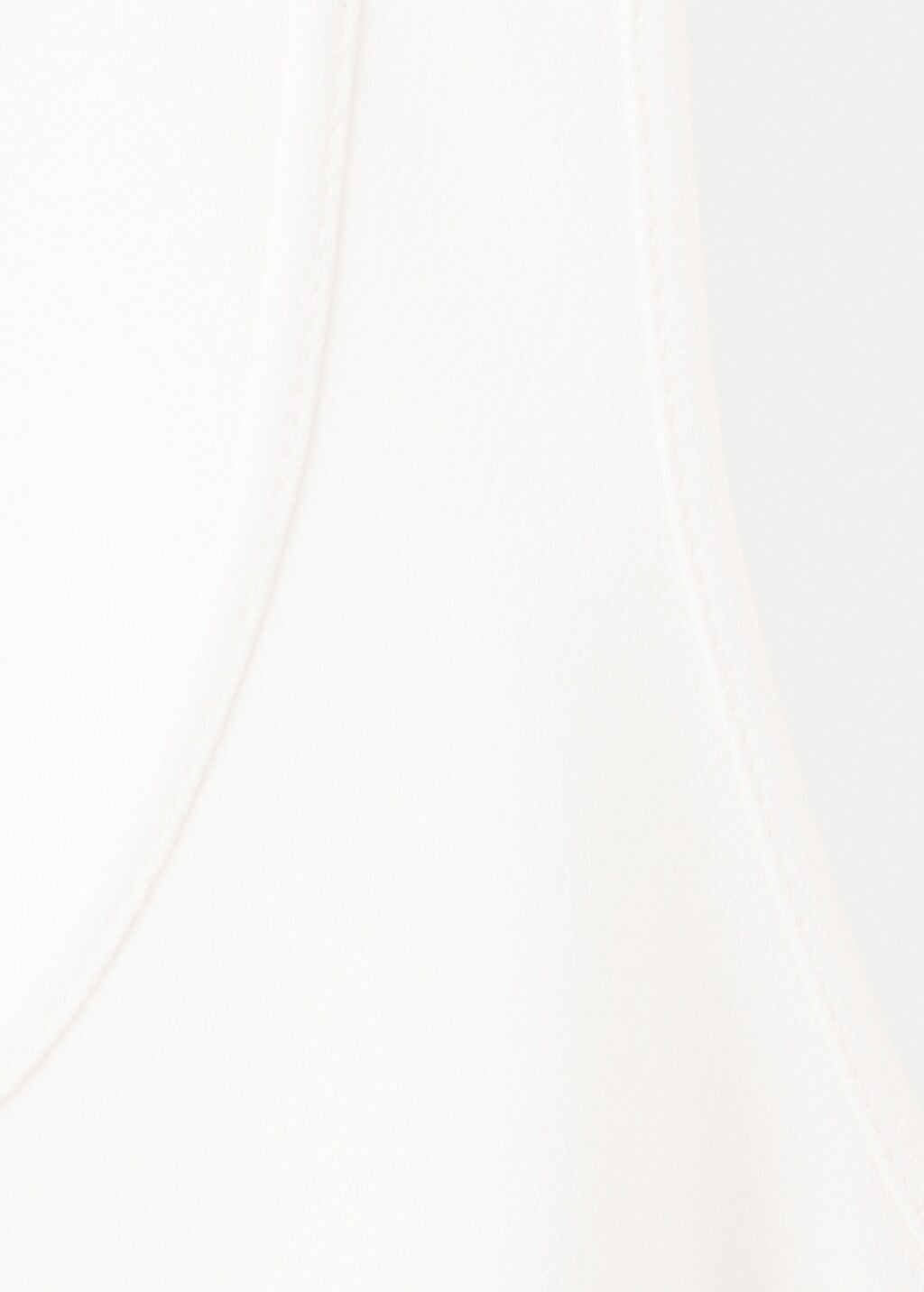 Color-Off white