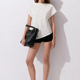 Color-Off white