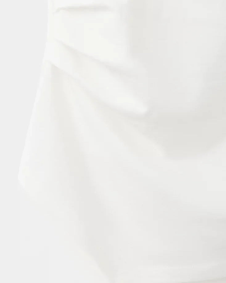 Color-Off white