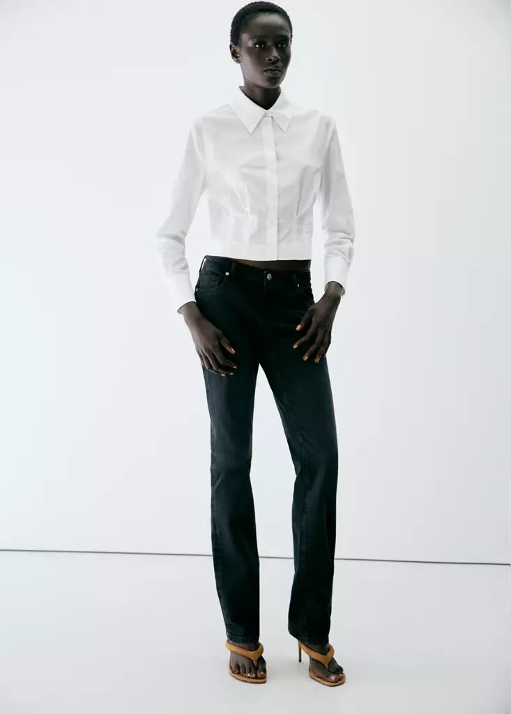 Color-Off white