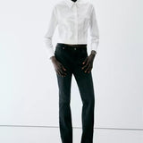 Color-Off white