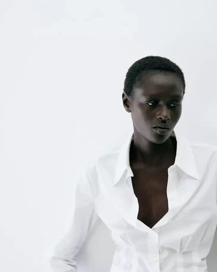 Color-Off white
